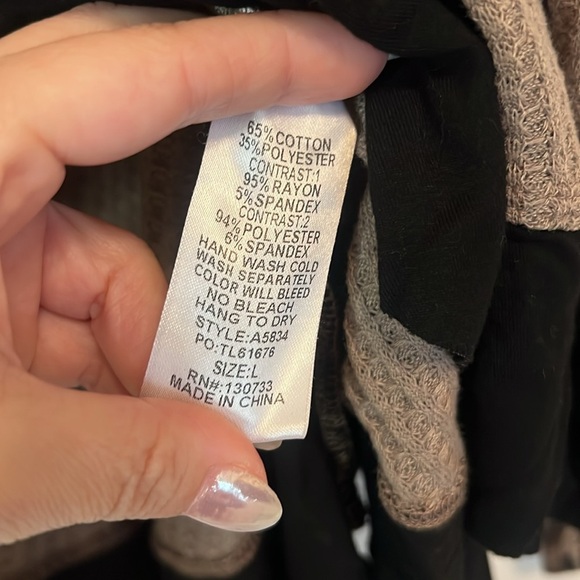 Umgee Oversized Waffle and Leopard Top - Picture 4 of 5